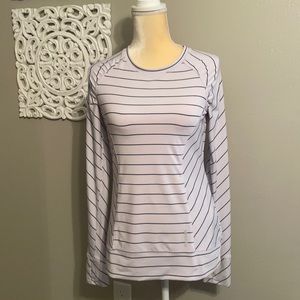 Rebook Long Sleeve Top Size Small